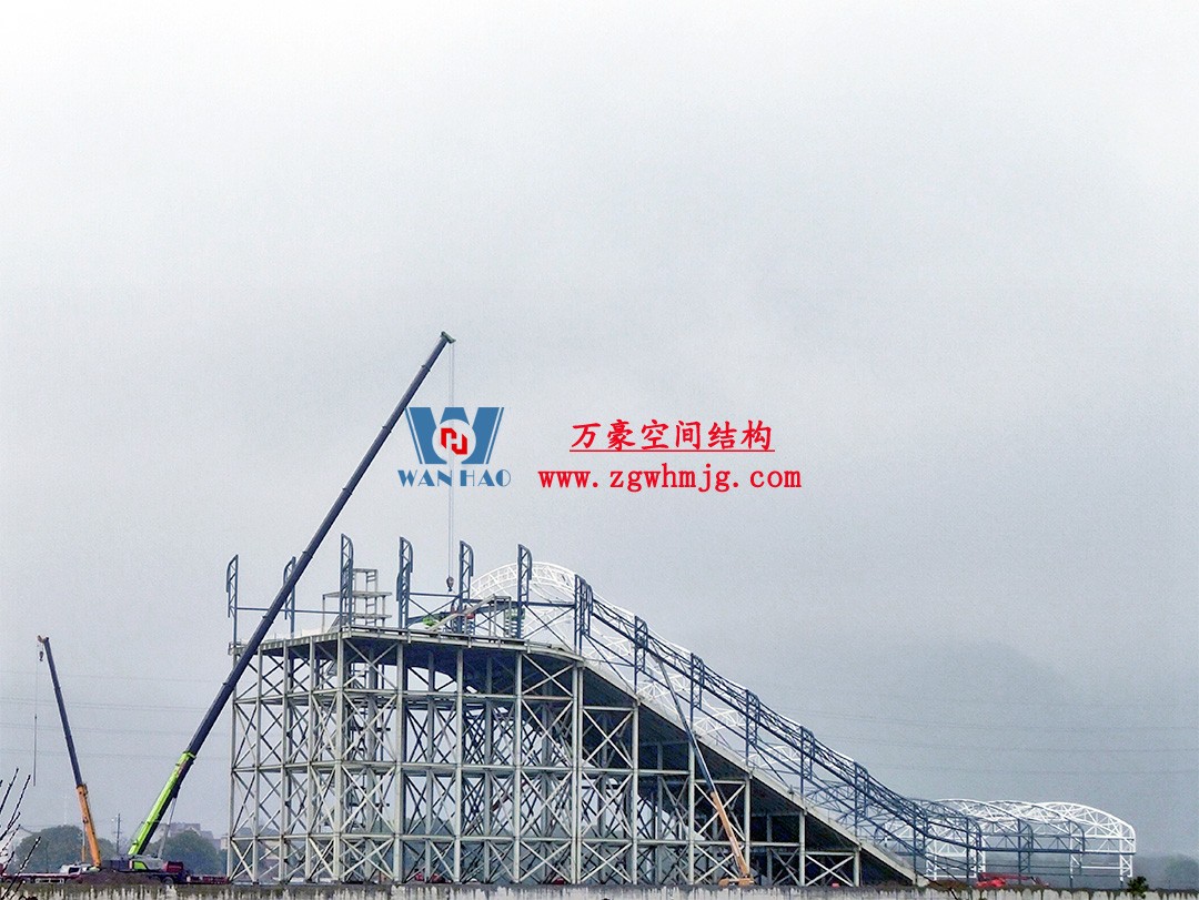 馭風(fēng)逐沙，織就賽道美學(xué)——比亞迪紹興嵊州賽車場干拔沙坡觀景平臺(tái)鋼膜結(jié)構(gòu)